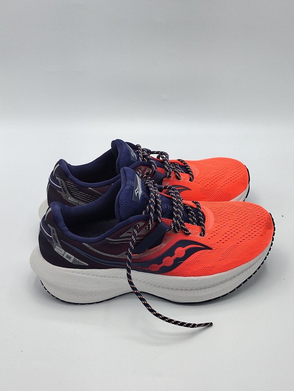 Saucony Triumph 20 Women's Size 7 Pink Orange Running Shoes Athletic Sneakers - Picture 2 of 10